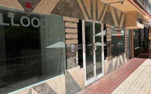 LOCAL EN EL PUERTO DE LA CRUZ