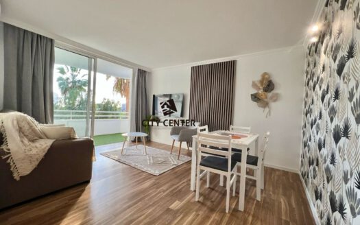 CONFORTABLE ESTUDIO AMARILLA GOLF